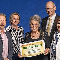 46-cak f AW 260421 TWK DSC 7390 Goldener-Meisterbrief Impressionen aus der Festveranstaltung zur „Übergabe Goldene Meisterbriefe 2026“ der Handwerkskammer Dresden, fotografiert am 21. April 2026 im Bellevue Hotel Dresden.