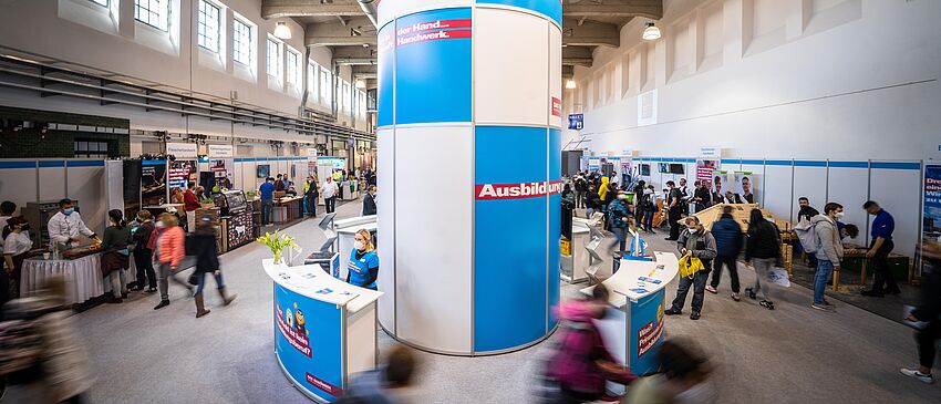 Messe KarriereStart 2022 - Zum Beitrag