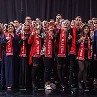 Gruppenbild  aller geladenen Meister mit dem Präsident der Handwerkskammer Dresden.