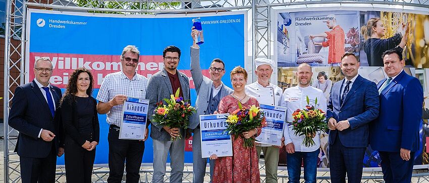 Großenhainer Ofenbauer GmbH gewinnt den  „Zukunftspreis – Handwerksbetrieb des Jahres 2025“ - Zum Beitrag