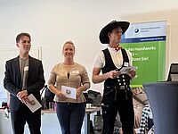 Impressionen der Auftaktveranstaltung STAR*PARADE 2025 im Gemeindehaus „Johanna“ im SKAN-Park Klitten am Bärwalder See sowie auf dem Fahrgastschiff Bärwalder Seelust.