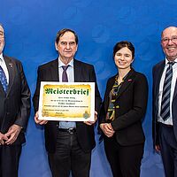 Impressionen aus der Festveranstaltung zur „Übergabe Goldene Meisterbriefe 2024“ der Handwerkskammer Dresden, fotografiert am 25. März 2023 im Bilderberg Bellevue Hotel Dresden.