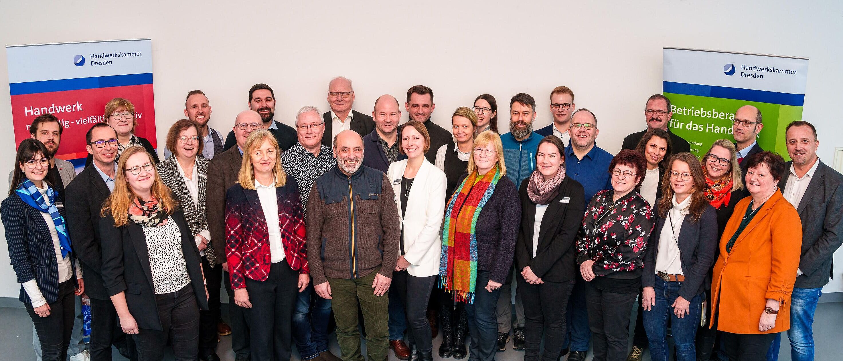 Gruppenbild der Teilnehmer am 11. Wirtschaftsförderer-Treffen der Handwerkskammer Dresden