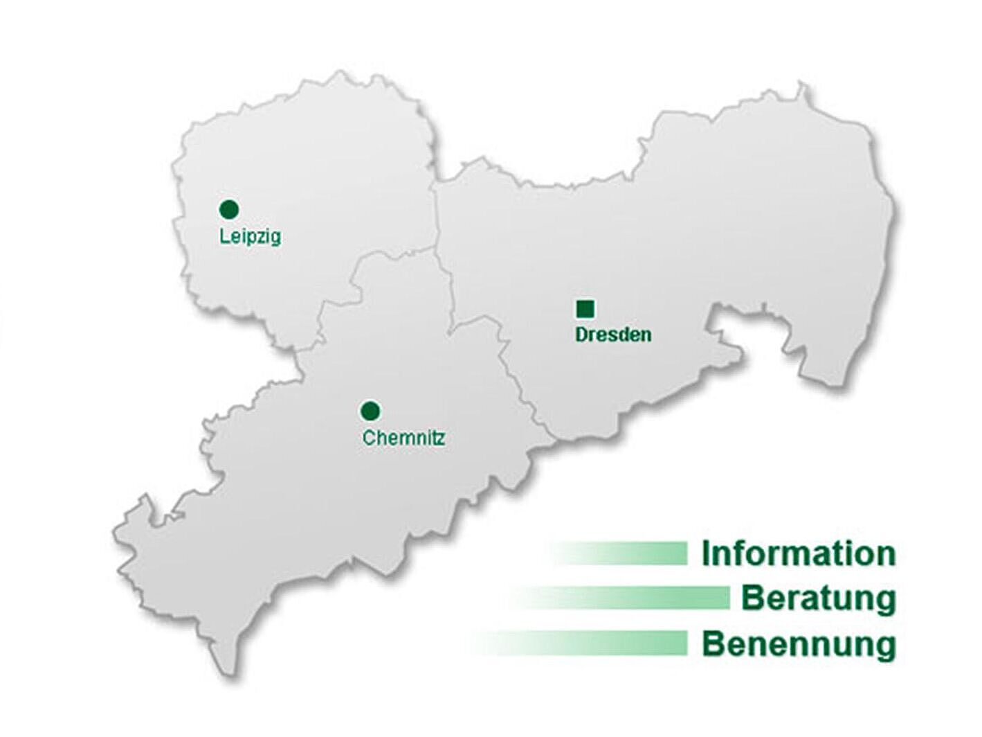 Logo der Auftragsberatungsstelle Sachsen e.V  mit der Karte der Landesdirektion Sachsen, darauf markiert die Standorte Chemnitz, Dresden, Leipzig.