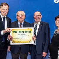 Impressionen aus der Festveranstaltung zur „Übergabe Goldene Meisterbriefe 2024“ der Handwerkskammer Dresden, fotografiert am 25. März 2023 im Bilderberg Bellevue Hotel Dresden.