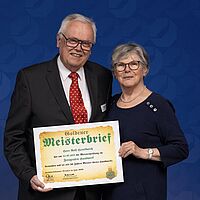 86-ba260421 Goldener-Meisterbrief twk DSC 8142 Impressionen aus der Festveranstaltung zur „Übergabe Goldene Meisterbriefe 2026“ der Handwerkskammer Dresden, fotografiert am 21. April 2026 im Bellevue Hotel Dresden.