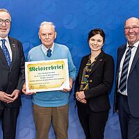 Impressionen aus der Festveranstaltung zur „Übergabe Goldene Meisterbriefe 2024“ der Handwerkskammer Dresden, fotografiert am 25. März 2023 im Bilderberg Bellevue Hotel Dresden.