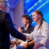 Impressionen von der Ehrung der Deutsche Meisterschaften im Handwerk (DMH)  in njumii – das Veranstaltungszentrum, am 15. Dezember 2025