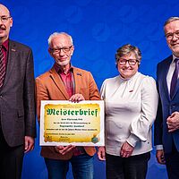 Impressionen aus der Festveranstaltung zur „Übergabe Goldene Meisterbriefe 2024“ der Handwerkskammer Dresden, fotografiert am 25. März 2023 im Bilderberg Bellevue Hotel Dresden.