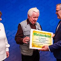 Impressionen aus der Festveranstaltung zur „Übergabe Goldene Meisterbriefe 2024“ der Handwerkskammer Dresden, fotografiert am 25. März 2023 im Bilderberg Bellevue Hotel Dresden.