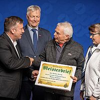41-ba260421 Goldener-Meisterbrief twk DSC 7259 Impressionen aus der Festveranstaltung zur „Übergabe Goldene Meisterbriefe 2026“ der Handwerkskammer Dresden, fotografiert am 21. April 2026 im Bellevue Hotel Dresden.