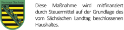 Logo Freistaat Sachsen mit Schriftzug \"geförderte Maßnahme\"