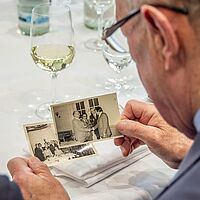 Impressionen aus der Festveranstaltung zur „Übergabe Goldene Meisterbriefe 2024“ der Handwerkskammer Dresden, fotografiert am 25. März 2023 im Bilderberg Bellevue Hotel Dresden.