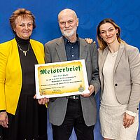 Impressionen aus der Festveranstaltung zur „Übergabe Goldene Meisterbriefe 2024“ der Handwerkskammer Dresden, fotografiert am 25. März 2023 im Bilderberg Bellevue Hotel Dresden.