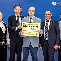 Impressionen aus der Festveranstaltung zur „Übergabe Goldene Meisterbriefe 2024“ der Handwerkskammer Dresden, fotografiert am 25. März 2023 im Bilderberg Bellevue Hotel Dresden.