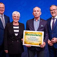 Impressionen aus der Festveranstaltung zur „Übergabe Goldene Meisterbriefe 2024“ der Handwerkskammer Dresden, fotografiert am 25. März 2023 im Bilderberg Bellevue Hotel Dresden.