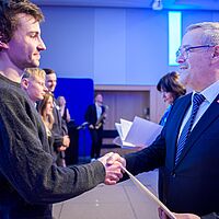 Impressionen von der Ehrung der Deutsche Meisterschaften im Handwerk (DMH)  in njumii – das Veranstaltungszentrum, am 15. Dezember 2025