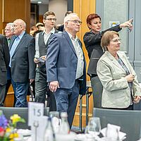 Impressionen aus der Festveranstaltung zur „Übergabe Goldene Meisterbriefe 2024“ der Handwerkskammer Dresden, fotografiert am 25. März 2023 im Bilderberg Bellevue Hotel Dresden.