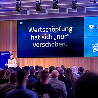 Impressionen von der Ehrung der Deutsche Meisterschaften im Handwerk (DMH)  in njumii – das Veranstaltungszentrum, am 15. Dezember 2025
