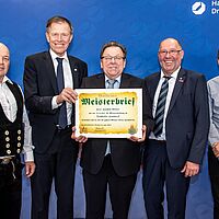 Impressionen aus der Festveranstaltung zur „Übergabe Goldene Meisterbriefe 2024“ der Handwerkskammer Dresden, fotografiert am 25. März 2023 im Bilderberg Bellevue Hotel Dresden.