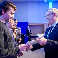 Impressionen von der Ehrung der Deutsche Meisterschaften im Handwerk (DMH)  in njumii – das Veranstaltungszentrum, am 15. Dezember 2025