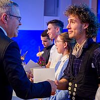 Impressionen von der Ehrung der Deutsche Meisterschaften im Handwerk (DMH)  in njumii – das Veranstaltungszentrum, am 15. Dezember 2025