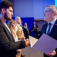Impressionen von der Ehrung der Deutsche Meisterschaften im Handwerk (DMH)  in njumii – das Veranstaltungszentrum, am 15. Dezember 2025